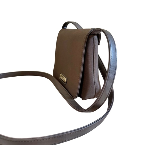 Bundle - Picture 9 of 10